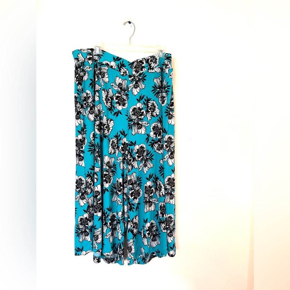 Lane Bryant Culottes no size but fit 24 W